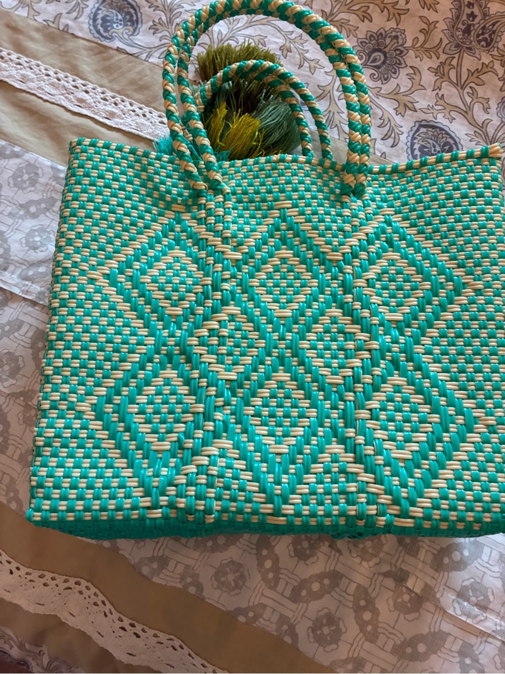 Handwoven Green & Cream Tote Bag with Tassel Charm - Picture 3 of 4